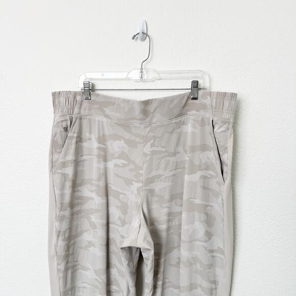 [Athleta] Brooklyn Camo Jogger Pants Abalone Tan Elastic Waist Loungewear - Picture 8 of 11